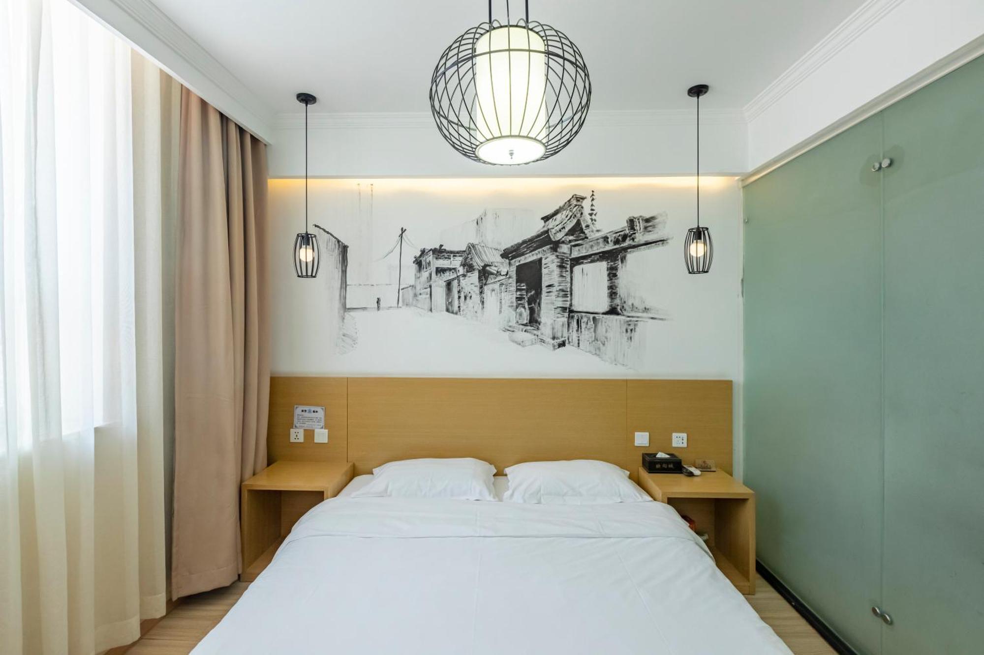 Happy Dragon Alley Hotel-In The City Center With Big Window&Free Coffe, Fluent English Speaking,Tourist Attractions Ticket Service&Food Recommendation,Near Tian Anmen Forbiddencity,Near Lama Temple,Easy To Walk To Nanluoalley&Shichahai Пекин Экстерьер фото